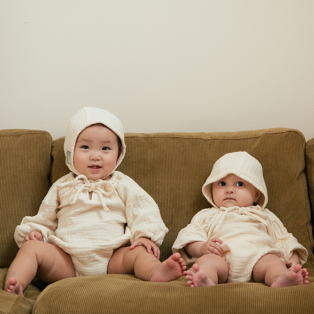 1着で生後0-12ヶ月対応のオーガニックロンパース